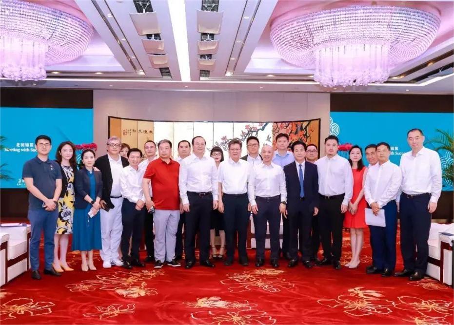 金沙990集团董事长李军赴广州考察交流
