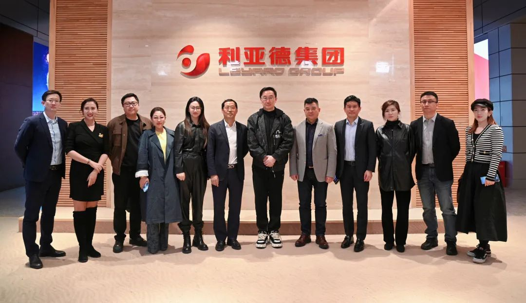 陆川导演到访金沙990，解锁文化+科技融合新路径